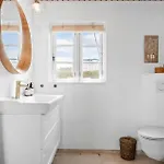 2 Bedroom Cozy In Dom wakacyjny