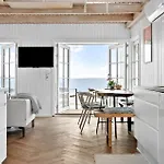 2 Bedroom Cozy In Dom wakacyjny Sjolund