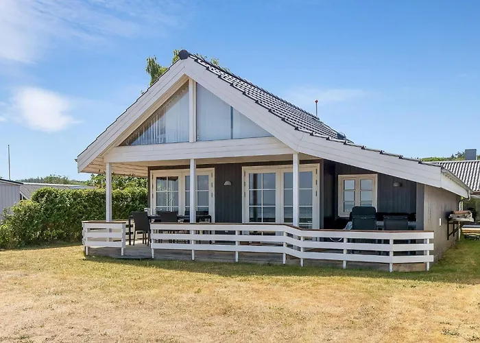 Дом отдыха 2 Bedroom Cozy In Sjolund