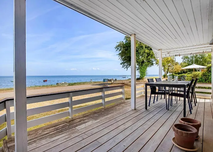 2 Bedroom Cozy In Дом отдыха Sjolund