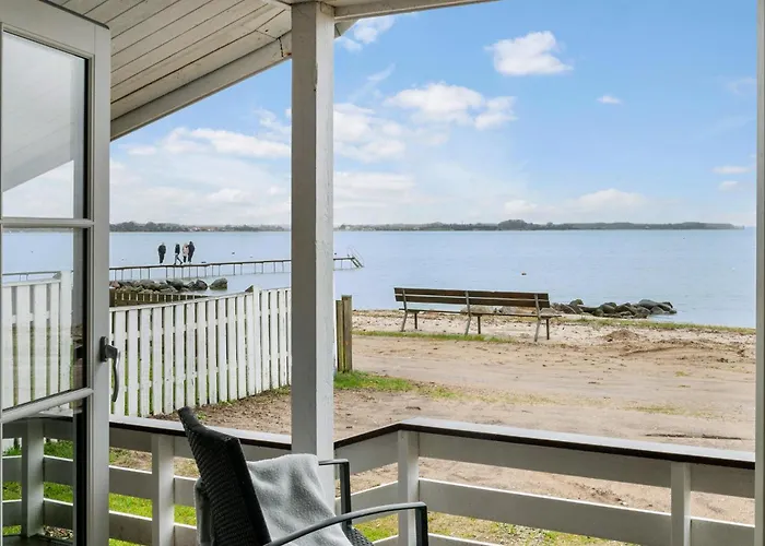 Дом отдыха 2 Bedroom Cozy In